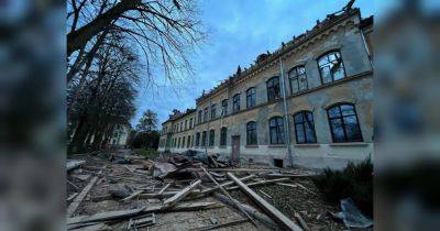 Пытаются уничтожить даже память: во Львове после атаки дронов рф сгорел музей Шухевича