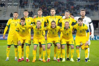 Играть за сборную Литвы по футболу не только почётно...
