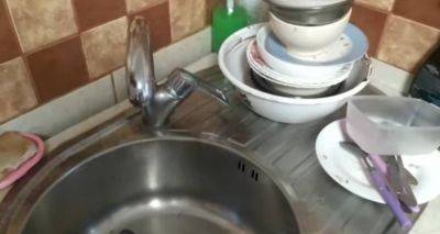 Как вымыть гору посуды после новогодней ночи: быстрый способ - politeka.net - Украина