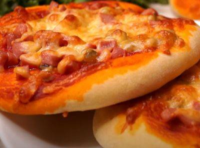 Пицца "Оливье" на кефире: шикарный рецепт, который всегда выручает