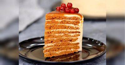 «Карамельная девочка» — невероятно ароматный, вкусный и нежный тортик: именно то, что нужно на праздники