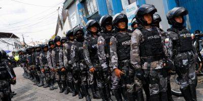 Перу - На фоне мятежа. Перу стягивает полицию на границу с Эквадором - nv.ua - Украина - Эквадор - Перу