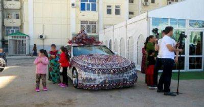 В Туркменабате задержали двух женщин за отправку фото и видео родным в США - dialog.tj - США - Туркмения
