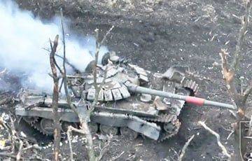ВСУ филигранно положили дрон в открытый люк российского танка
