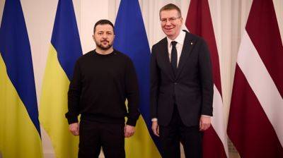 Гаубицы, снаряды и ПЗРК: Президент Латвии анонсировал новый пакет помощи Украине