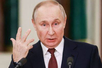 Путин опозорился, объясняя дефицит яиц в России: люди разбогатели и сами все съели