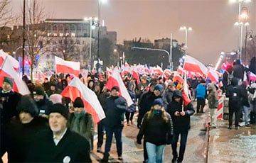 Сторонники оппозиции провели демонстрацию в Варшаве