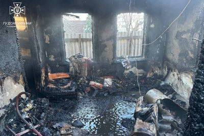 На Харьковщине горел деревянный дом: на пепелище нашли погибшего мужчину