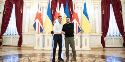 «Крупнейший с начала войны». Премьер Британии объявил о передаче Украине пакета военной помощи на 2,5 млрд фунтов стерлингов