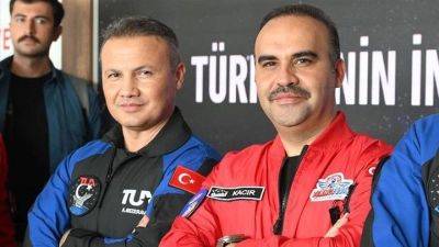 Реджеп Тайип Эрдоган - Первая пилотируемая космическая миссия Турции стартует 18 января - obzor.lt - Турция - шт.Флорида