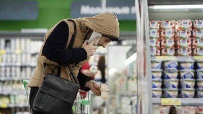 Минсельхоз сообщил о снижении цен на ряд продуктов в России