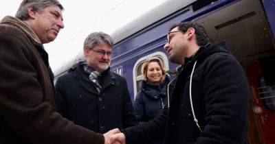 Первый визит в должности: в Украину прибыл министр иностранных дел Франции