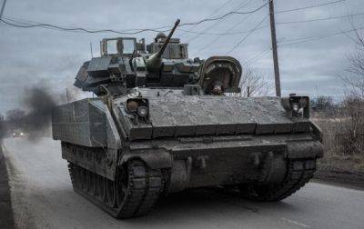 Бойцы на Bradley одолели вражеский танк Т-90М Прорыв