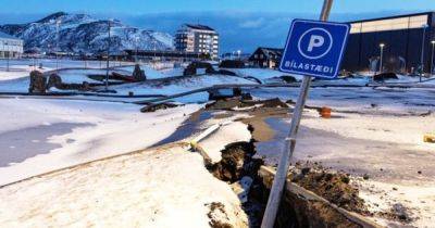 На неизвестной глубине: в Исландии мужчина пропал без вести, упав в трещину в земле (фото)