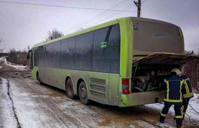 В Одесской области на скользкой дороге застрял автобус | Новости Одессы