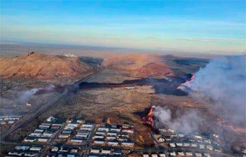 В Исландии после извержения вулкана лава достигла города