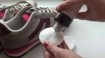 Как избавиться от неприятного запаха из обуви: три эффективных совета