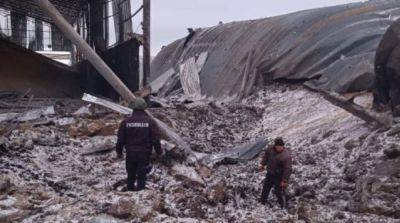 Обстрел Волчанска: враг сбросил бомбы на зернохранилища