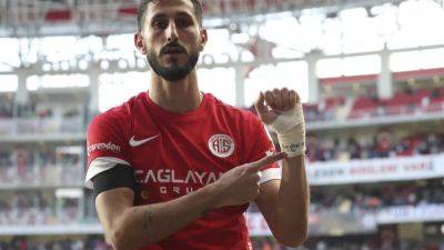 Турецкий суд предъявил обвинение израильскому футболисту