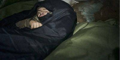 «Температура ночью -20−25». Фотографы Либеровы показали украинских защитников на фронте во время морозов