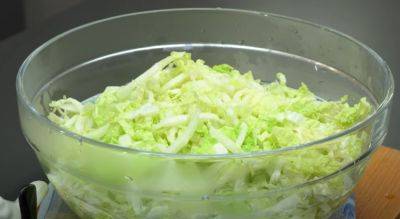 Вкусный салат из пекинской капусты "Леди": можно приготовить за считанные минуты