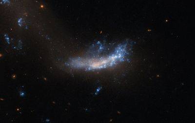 Телескоп Hubble показал небольшую галактику в созвездии Льва