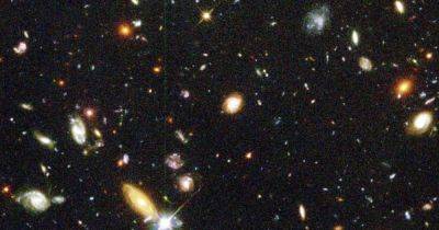 В течение 100 часов телескоп Хаббл смотрел в "никуда": что произошло в результате (фото)