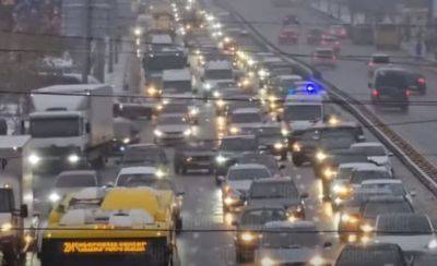Запретна перевозку детей, медкомиссии для водителей, свет везде: в Украине заработали новые ПДД