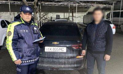 В Ташкенте поймали юных нарушителей ПДД, которые высовывались из окна мчащегося автомобиля