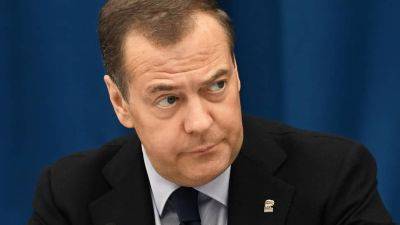 Долго гулял без шапки в мороз: Медведев заявил, что теперь Россия никогда не отстанет от Украины