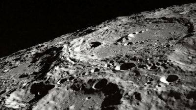 Луна уменьшается и крошится и это несет определенную угрозу для людей, говорят ученые