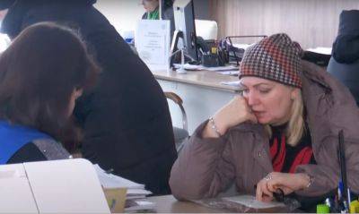 Пенсия по возрасту или инвалидности: украинцам объяснили, на какую выгоднее перейти и получать больше денег