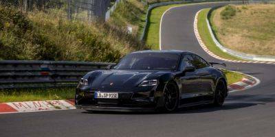 Новый Porsche Taycan на 18 с улучшил время Tesla Model S Plaid на 20-км трассе Nurburgring