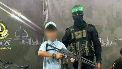 Видео: ХАМАС учил палестинских детей, как похищать израильтян