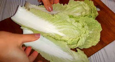 Салат из пекинской капусты, который захочется приготовить: кулинар рассказала простой рецепт