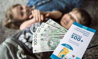 Украинских переселенцев обрадовали: в Польше увеличат выплаты на детей. Что нужно знать
