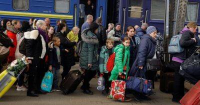 Цифра впечатляет: уже более двух миллионов переселенцев могут лишить выплат. С чем это связано