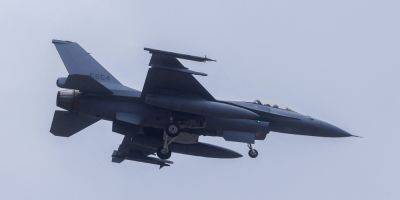 Бельгия в марте отправит два F-16 в Данию для обучения украинских пилотов