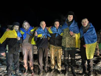 Украина вернула более 200 пленных: Среди них защитники Мариуполя и "Азовстали", острова Змеиный, защитники ЧАЭС