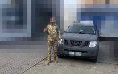 Военным в Донецкой области передали три внедорожника