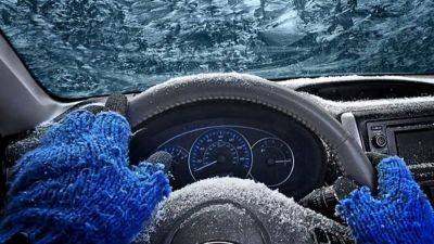 Чтобы не проклинать все на свете: что нужно сделать, чтобы зимой в машине не примерзали уплотнители дверей
