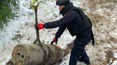 Саперы обезвредили боевую часть российской ракеты «Кинжал» в Киеве