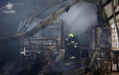 В Днепре сгорел ангар с автобусами - korrespondent.net - Украина - Киев - Польша - Днепр