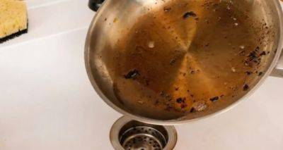Даже не вздумайте выливать в раковину: вот что нужно сделать с маслом после жарки