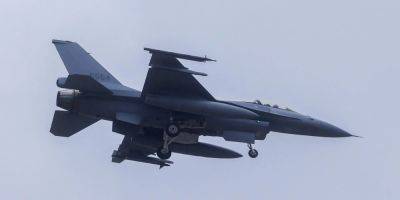 «Рассчитываем на весну». В Воздушных силах прокомментировали сообщение о задержании поставок F-16 Данией