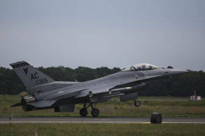 Дания передаст F-16 вовремя или нет – Игнат призвал не распространять неофициальную информацию