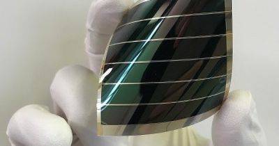Тянется, как резина: ученые создали очень гибкие и супер-эффективные солнечные батареи