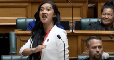 Новозеландский депутат выполнила традиционный вызов на бой в парламенте (видео)