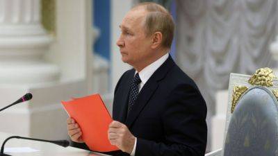 Путин издал приказ о присвоении украинским детям гражданства России: к чему это может привести
