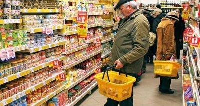 Продукты длительного хранения резко набирают в цене: Сколько придется заплатить за рыбные консервы?